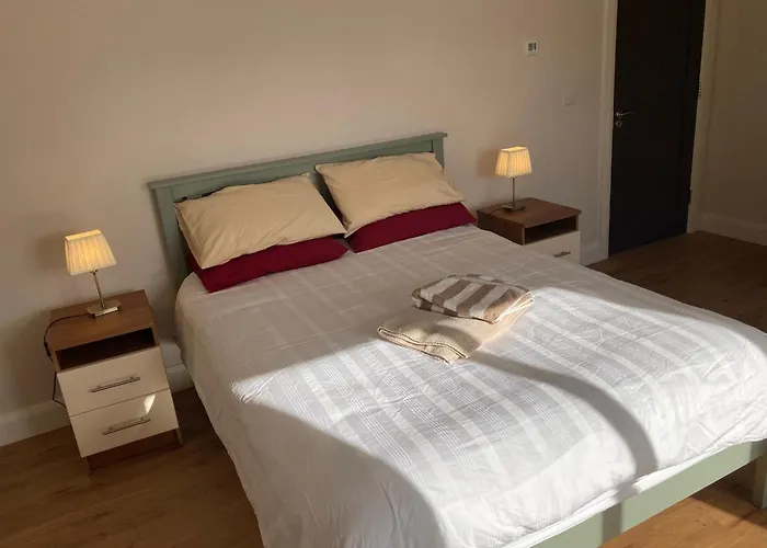 Circular Road Comfort - Uhg & Access